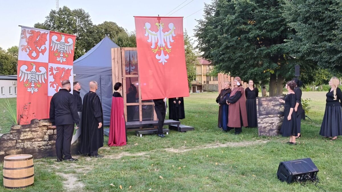 🎭 Niedzielne popołudnie z teatrem i historią✨